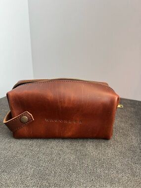 Rustico Jeep Wagoneer Brown Leather Travel Dopp Kit
